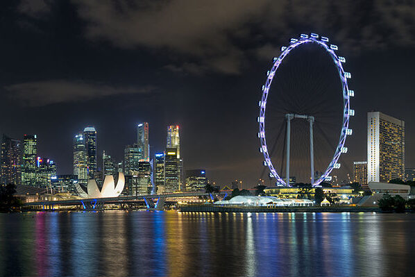 singapore at night